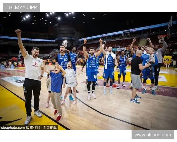 美国足球明星对抗赛精彩回顾与未来展望